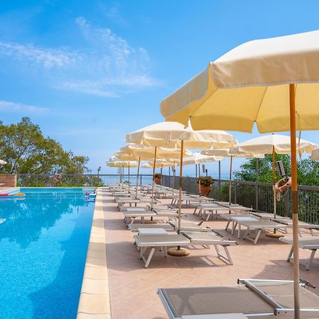 Hotel Antares Letojanni Dış mekan fotoğraf