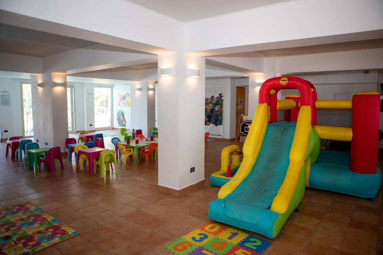 Hotel Antares Letojanni Dış mekan fotoğraf