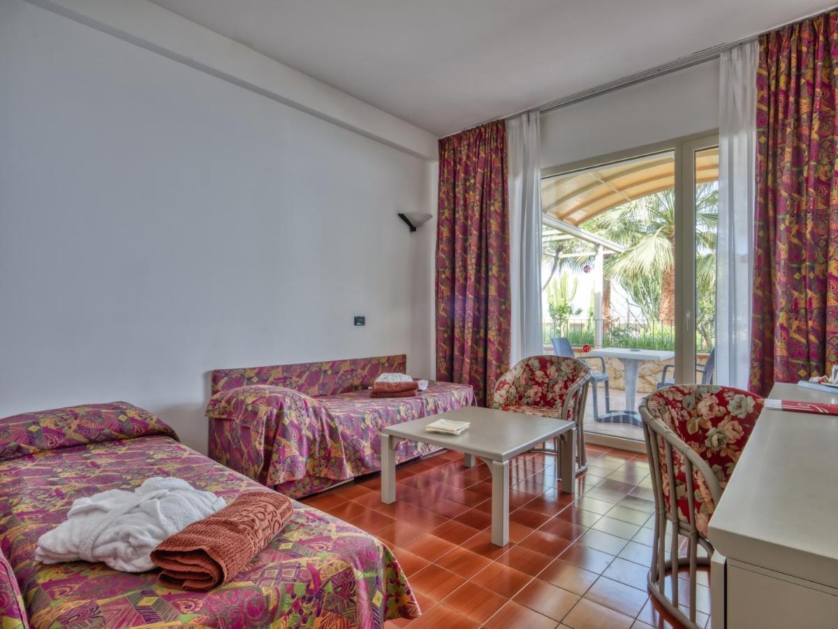 Hotel Antares Letojanni Dış mekan fotoğraf