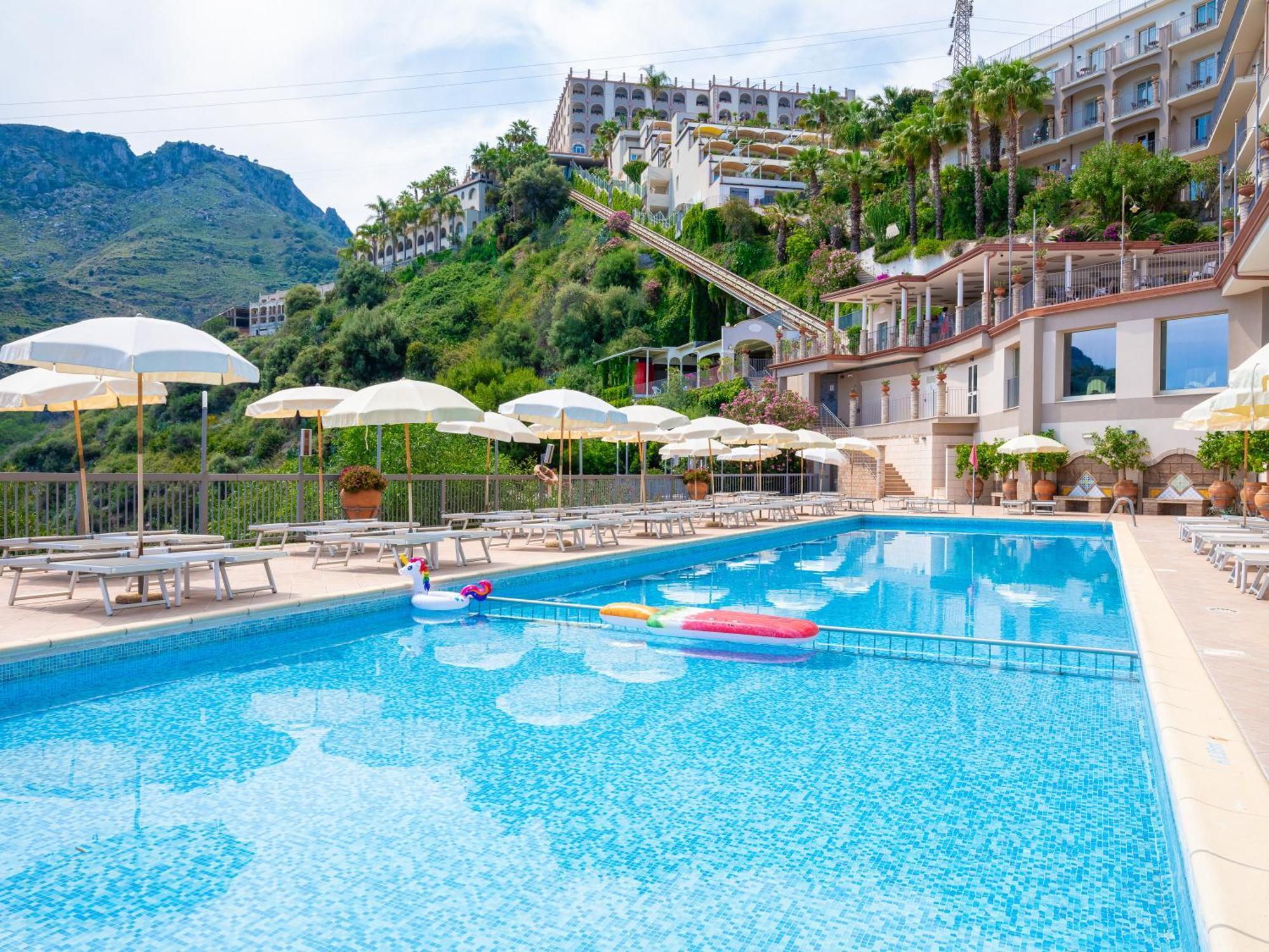 Hotel Antares Letojanni Dış mekan fotoğraf